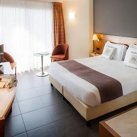 Grand Diana Majestic Hotel 4*