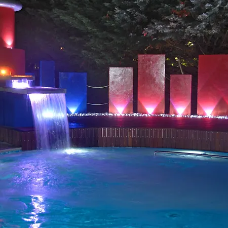 Отель Grand Diana Majestic