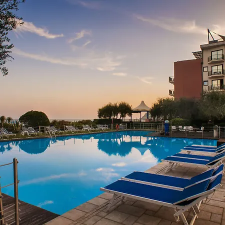 Grand Diana Majestic 4*