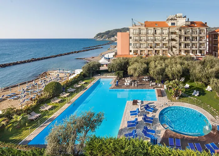 Hotel Grand Diana Majestic